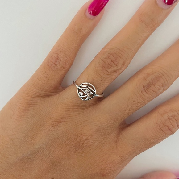 Sterling silver eye of Horus, eye of Horus ring, silver eye of Horus, Egyptian - Picture 7 of 10